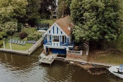 Image de Unique Boathouse 2 bed 2 bath detached free parking x4