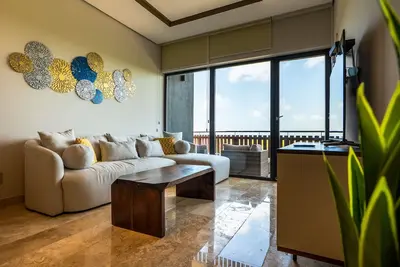 Image de Modern condo with rooftop infinity pool, hot tub, jetted hot tub & WiFi