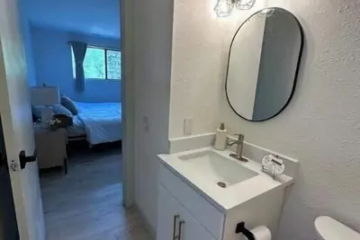 Image de Private Suite in Federal Way