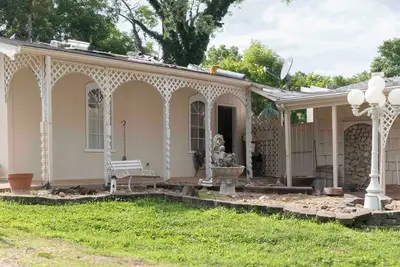 Image de The South West Guest Suite at the House of Joy – A Private Oasis with Soul