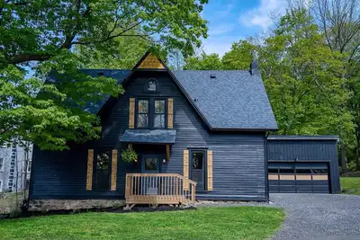 Image de Beautiful 3 bedroom chalet near Keuka Lake