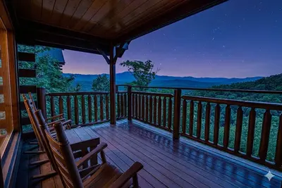 Image de Romantic & Relaxing Smoky Mountain Hideaway