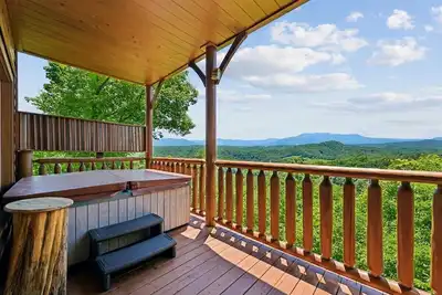 Image de Stunning Views w/ Hot Tub & Pool Table