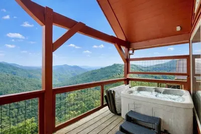 Image de Rustic Elegance w/ Views, Games & Hot Tub
