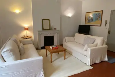 Image de Charming, renovated 2-bedroom apartment in pedestrian zone of Avignon