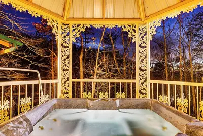 Image de Elegant Mountain Lodge w/ Outdoor Pool & Views