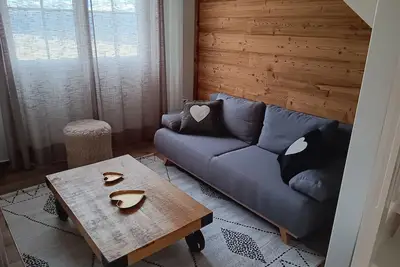 Image de Chalet 6 personnes à 200 mètres des pistes, garage et terrasse vue lac Matemale