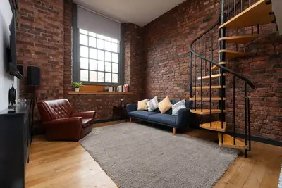 Image de Liverpool Warehouse Flat | Great Location | Sleeps 5 | WiFi & Free Parking