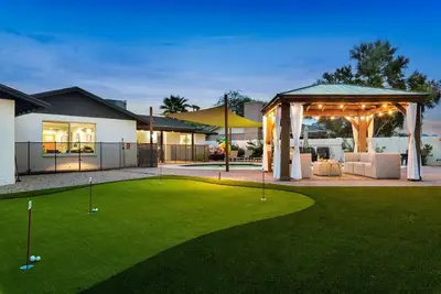 Lux Phoenix Oasis | Free Pool Heat | Gazebo | Bbq