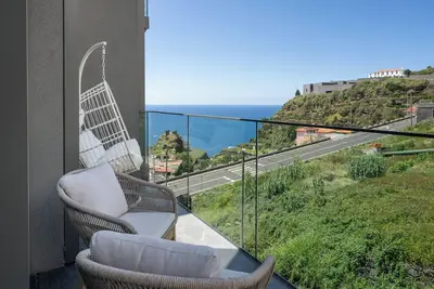 Image de Calheta Hills I - Avec piscine et vue sur la mer