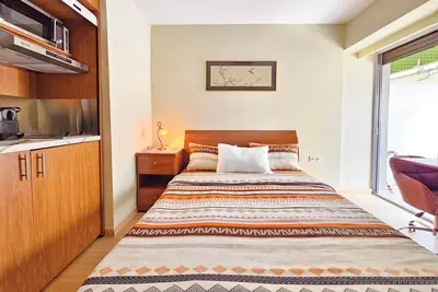 Image de Cozy 3 bed studio on the sea with Ac and WiFi in charming Paleo Faliro