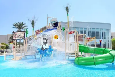 Image de Ultimate Beachfront Getaway – All-Inclusive Dining, Spa, Pool & Watersports