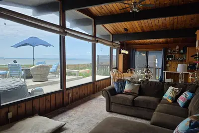 Image de Ocean Blue — Direct Beach Access