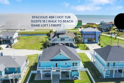 Image de Spacious 4br | Game Loft, Hot Tub, Deck, Walk to Beach