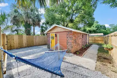 Image de Groovy Cottage in Downtown Pensacola, Pet Friendly