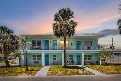 Image de 1br Coastal Escape - 5 min Walk to Beach!