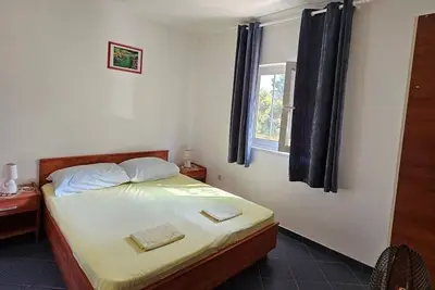 Image de Appartement de deux chambres prés de la plage Baie Saplunara, Mljet (A-24404-c)