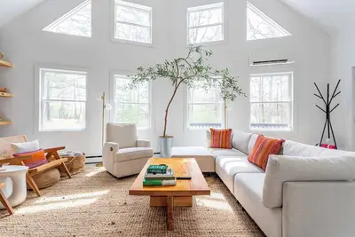 Image de Foxglove Chalet: Bright & Stylish Nature Escape | Near Barryville