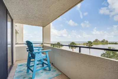 Image de Beach & Pool Access: Gulf-View Condo in Hudson