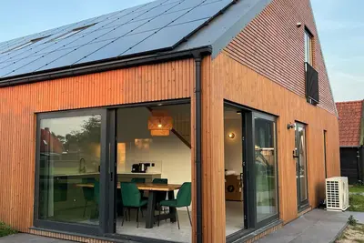 Image de Newly renovated apartments on large grounds