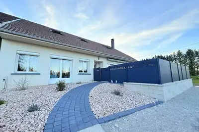 Image de maison dans quartier tranquille