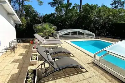 Image de Ferienhaus für 6 Personen mit Pool in Lacanau Ocean