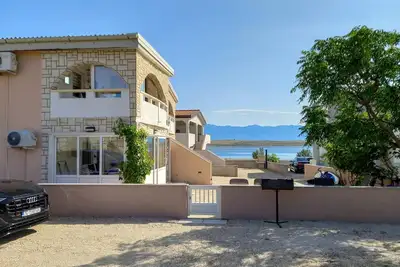 Image de Superbe appartement de 2 chambres à Vir