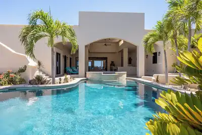 Image de New Ocean front 4-bdrm villa, Pool, Hot Tub WiFi, Ac in beautiful Playa Colorada