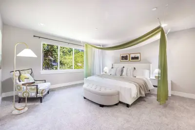 Image de Kirkland Modern 4br Family Oasis | Kids’ Paradise