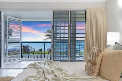 Image de Spacious Beachside Retreat, Plunge Pool + Patio