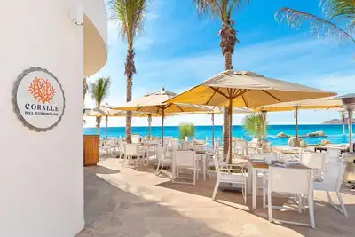 Image de Oceanfront Luxe at Villa La Valencia — 2 Bedroom w/ Lazy River & Resort Perks