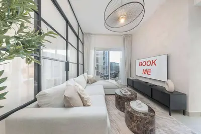 Image de Modern Unit Sleeps 6 in Dubai Hills with Pool