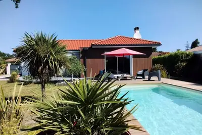Image de Schöne Villa mit Pool in Biscarrosse City – ruhig, komfortabel und in der Nähe von Stränden & Seen