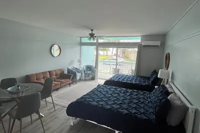 Image de Condo 123 Cozy 1-bedroom condo in charming Cedar Key with WiFi, Ac