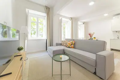 Image de Stylish & Sunny 1br Apartment in Central Lisbon