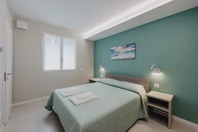 Image de Modern apartment with pool a few steps from Lake Garda