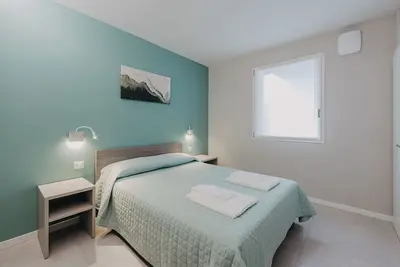 Image de Modern apartment with pool a few steps from Lake Garda