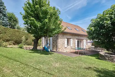 Image de Maison de vacances 'Jolie Maison' avec vue sur la montagne, terrasse privée et Wi-Fi