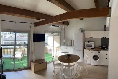 Image de Studio avec balcon au pied de la plage
