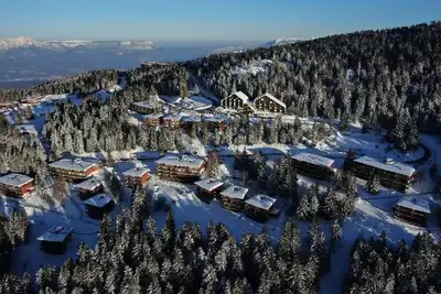 Image de À 70m des pistes de ski, piscine, sauna, terrasse, balcon, parking, télévision, 26-30m², Chamrousse