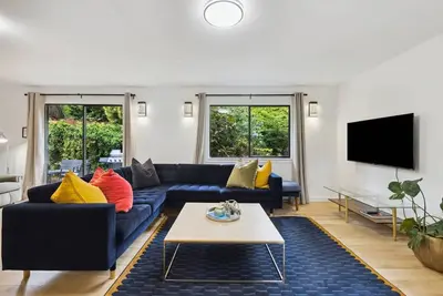 Image de Charming Entire Family Home in North Vancouver