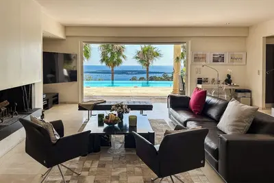 Image de Le Clos des Iles ✨Vue Mer & Détente Chic à Super Cannes