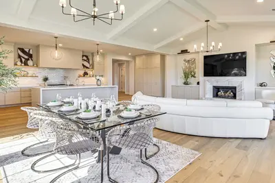 Image de Near Golf - Gem w/ Funished Patio in Chandler!