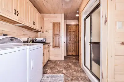 Image de Charming 2-bedroom cabin with WiFi, Ac in wonderful St. Germain Wi