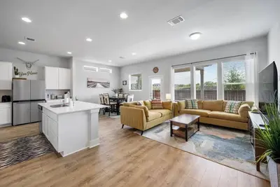 Image de Open. Stylish. Modern, Your 3 Bedroom in Round Rock awaits!