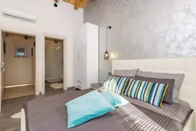 Image de Charming 2-bedroom house in enchanting Mošćenička Draga with hot tub, WiFi, Ac