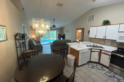 Image de Charming 4-bedroom villa with WiFi and Ac in tranquil Clermont near to Disney