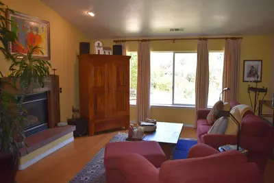 Image de Idyllic home on quiet cul-de-sac in Santa Margarita, 10 min to San Luis Obispo