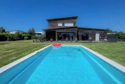 Image de Promo! ! Maison de vacances à Loctudy, piscine privée chauffée