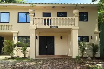 Image de Surfer’s bungalow 5 min walk to the beach